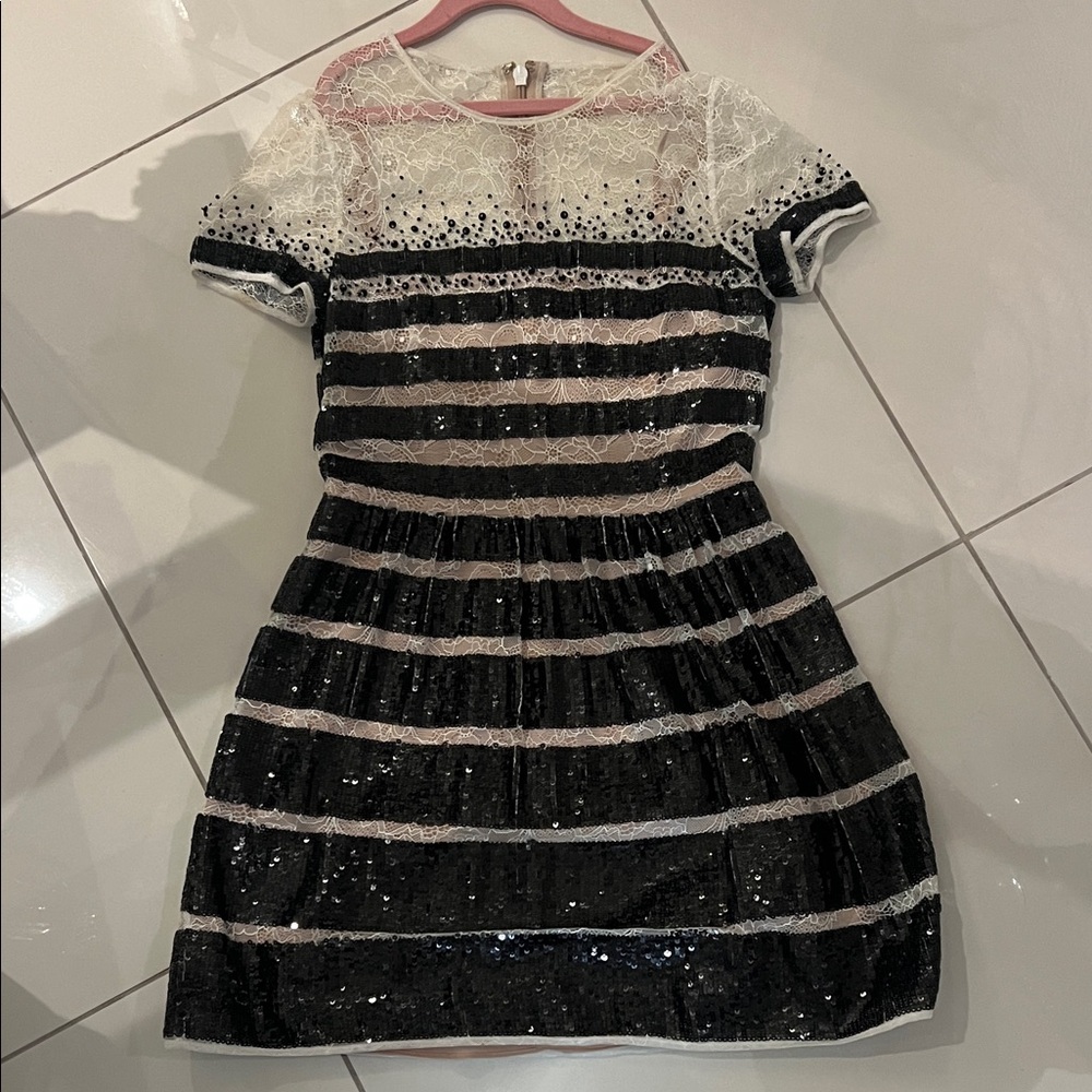 BCBGMaxAzria women Dress in Black and White with Sequins